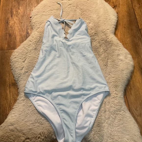 Jessica Simpson Swimsuit Size Large Tie Back Striped Blue White Ruffle One Piece - Picture 1 of 8
